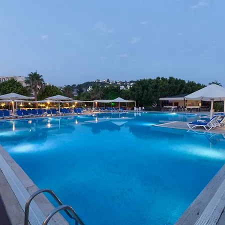 Golden Age Bodrum 4* Yalıkavak