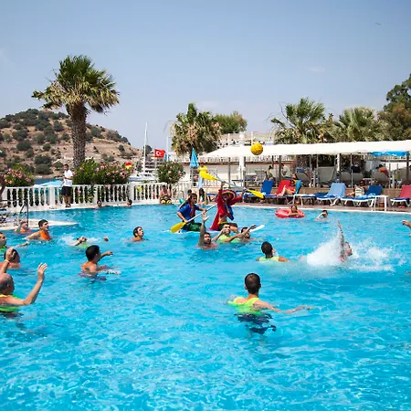 Golden Age Bodrum 4* Yalikavak