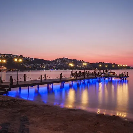 Golden Age Bodrum 4* יאליקאבאק
